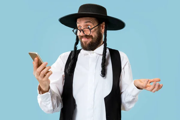 Portræt af en ung ortodoks Hasdim jødisk mand - Stock-foto