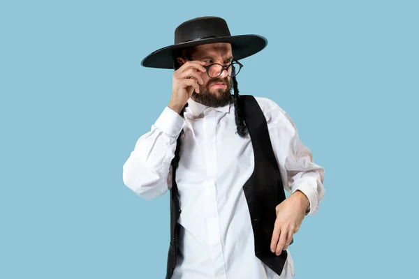 Portræt af en ung ortodoks Hasdim jødisk mand - Stock-foto