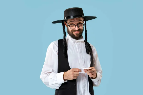 Ritratto di un giovane ebreo ortodosso Hasdim — Foto Stock