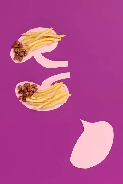 난 패스트 푸드를 사랑 해요. 감자 튀김의 형태로 분홍색 배경에 고립 된 신장 — 스톡 사진