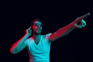 Onun favori müzik keyfi.