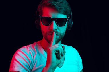 Onun favori müzik keyfi.