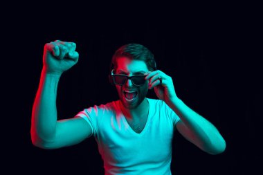 Onun favori müzik keyfi.