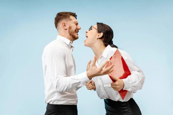 Angry businesswoman and colleague in the office. — Stock Photo, Image