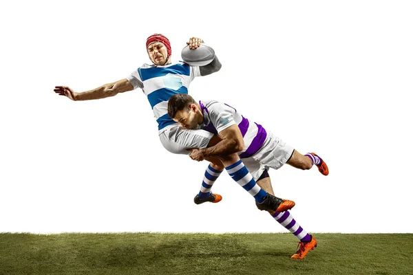 A silhueta de dois jogadores masculinos de rugby caucasianos isolados em fundo branco — Fotografia de Stock