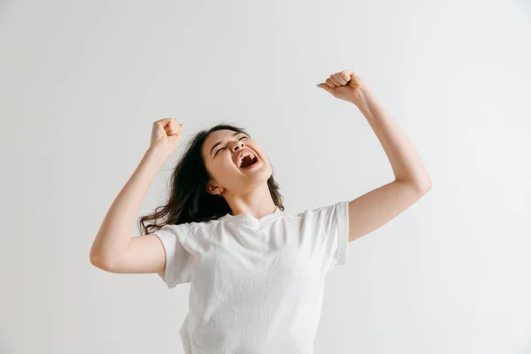 Ganar éxito mujer feliz extático celebrando ser un ganador . —  Fotos de Stock