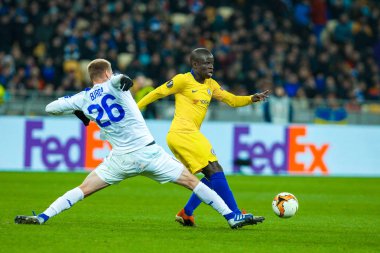 Uefa Avrupa Ligi sırasında eylem Dinamo Kiev ve Chelsea oyuncu 18 yuvarlak