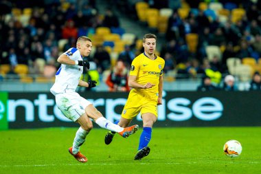 Uefa Avrupa Ligi sırasında eylem Dinamo Kiev ve Chelsea oyuncu 18 yuvarlak