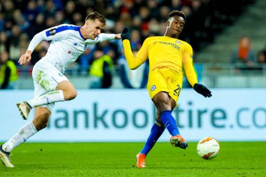 Uefa Avrupa Ligi sırasında eylem Dinamo Kiev ve Chelsea oyuncu 18 yuvarlak