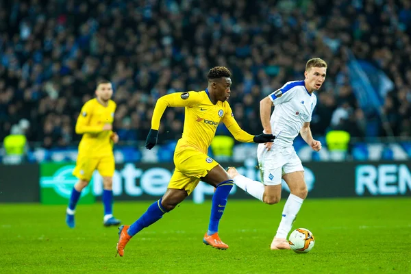 Spelers van Dinamo Kiev en Chelsea in actie tijdens de Uefa Europa League Ronde van 1 8 — Stockfoto