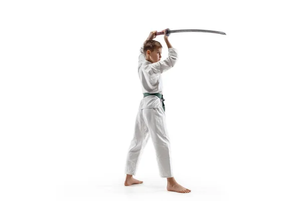 Tini fiú harcok aikido harcművészeti iskola képzés — Stock Fotó