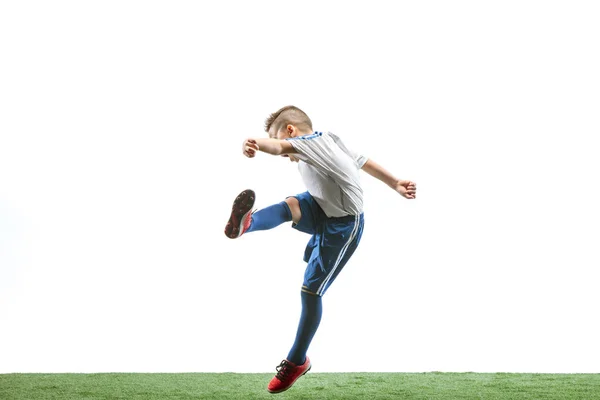 Jonge jongen geïsoleerd op wit. voetballer — Stockfoto