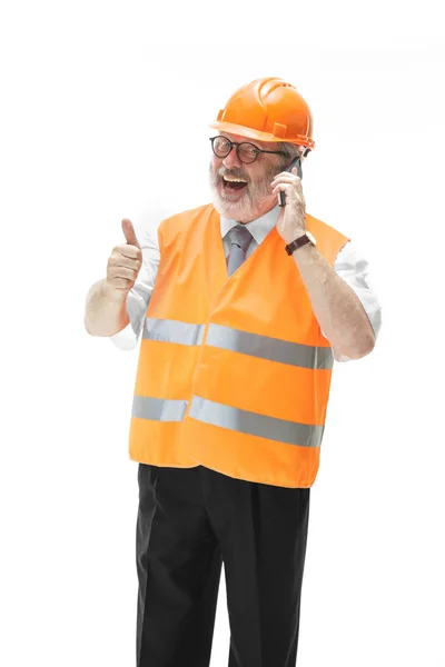 O construtor em capacete laranja isolado em branco — Fotografia de Stock