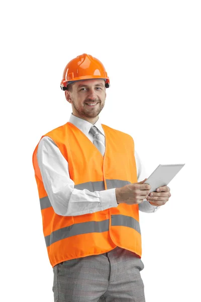 Byggaren i orange hjälm isolerad på vit — Stockfoto