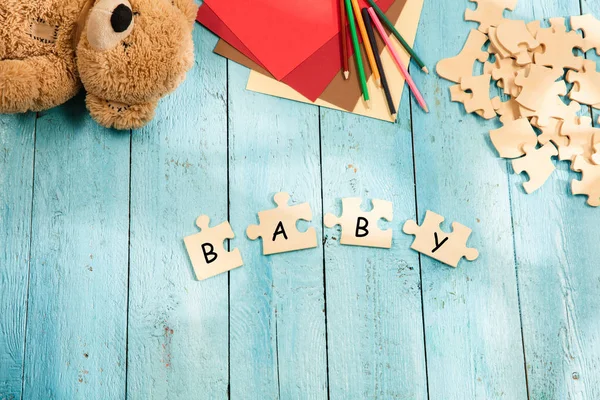 Artykuły papiernicze i słowa Baby wykonane z listów — Zdjęcie stockowe