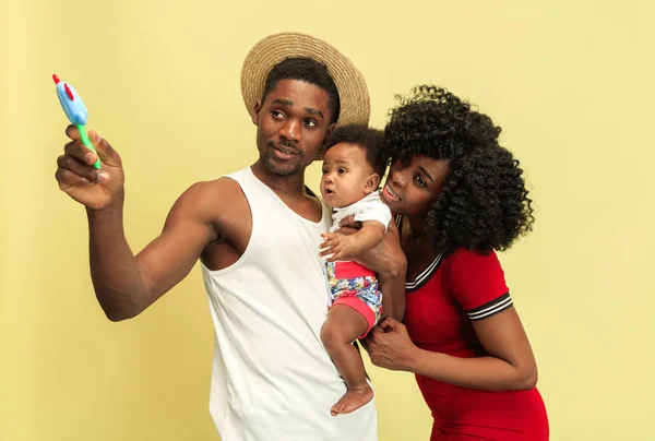 Happy african family at studio — Stock Photo, Image