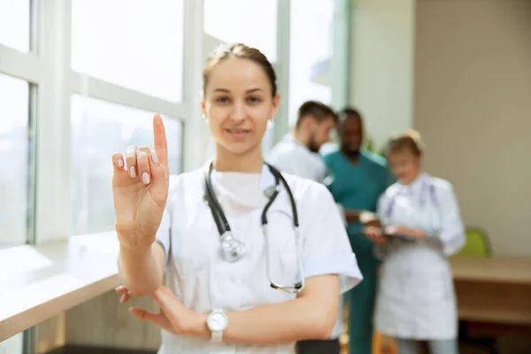 Medical technology and doctor staff service concept. — Stock Photo, Image
