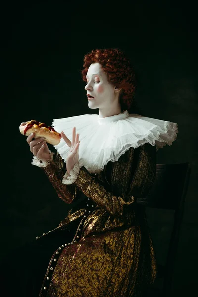 中世纪年轻女子作为公爵夫人 — 图库照片