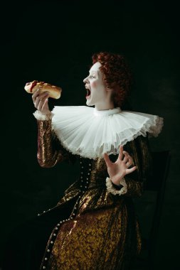 Bir düşes olarak Ortaçağ genç kadın