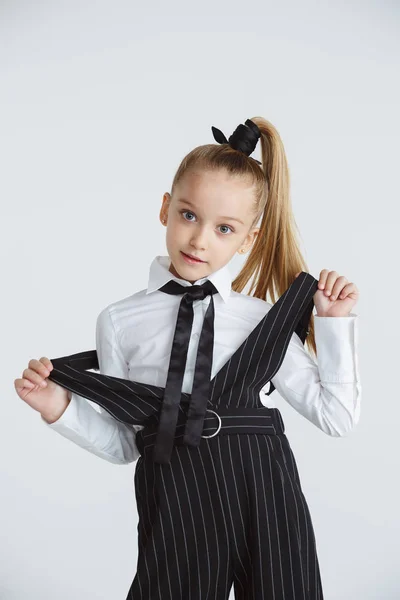 Girl preparing for school after a long summer break. Back to school. — Stock Photo, Image