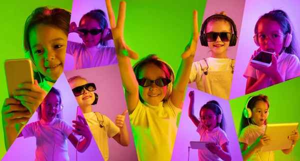Μικρό κορίτσι με gadget σε πολύχρωμο φόντο σε φως νέον, κολάζ — Φωτογραφία Αρχείου