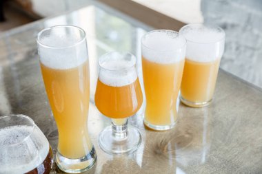 Bira farklı türde Gözlük, oktoberfest için zaman