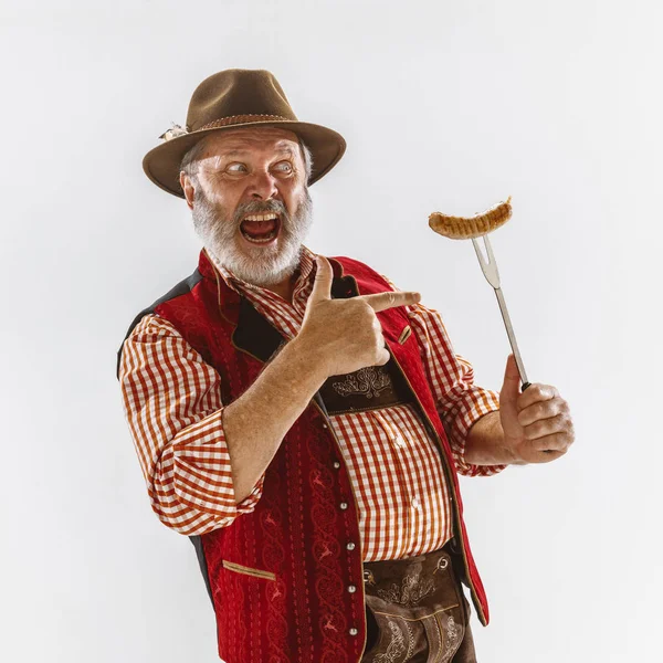 Retrato del hombre del Oktoberfest, vestido con la ropa tradicional bávara — Foto de Stock