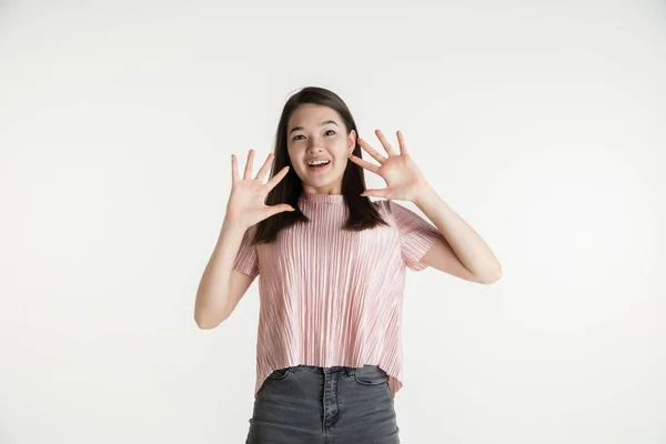 Belle ragazze half-length ritratto su sfondo bianco studio — Foto Stock