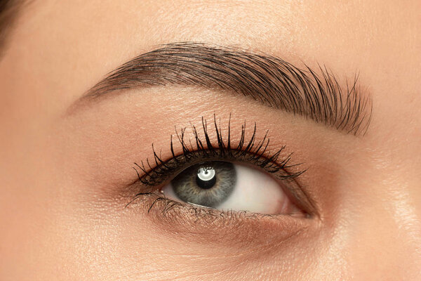 Молодые женщины крупным планом, идеальная концепция шкуры
