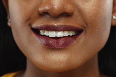 Afrikalı-Amerikalı genç kadınlar portre kadar yakın