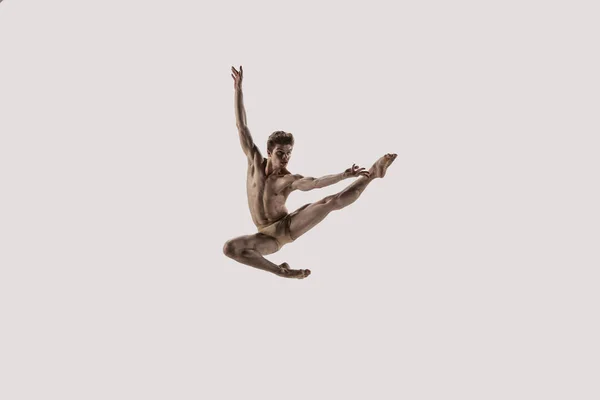 Moderne balletdanser. Hedendaagse kunst ballet. Jonge flexibele atletische man. — Stockfoto