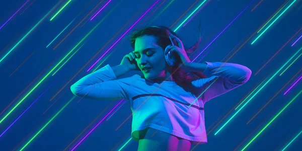 Neon verlichte, gekleurde portret met neon lijnen, flyer, voorstel — Stockfoto