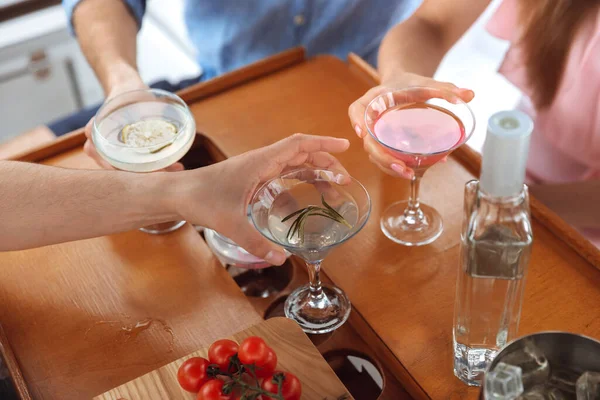 Close up group of happy friends drinking vodka cocktails at boat party outdoor, cheerful and happy — Stock Photo, Image