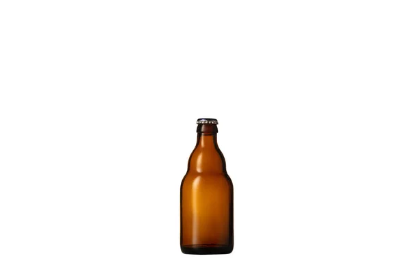 Botella de cerveza vacía de color dorado. Aislado sobre fondo blanco estudio — Foto de Stock