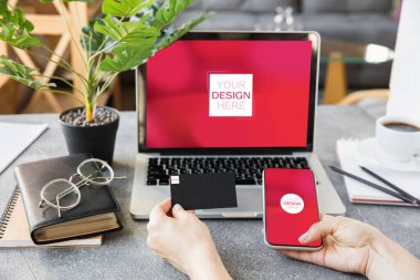 Reklam için kopyalama alanı olan aygıtlar veya aygıtlar - modelleme, dijital konsept