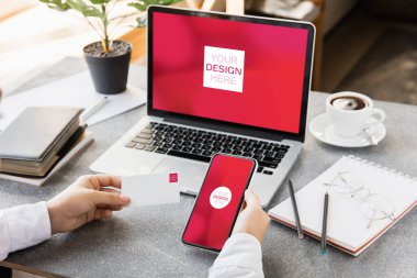 Reklam için kopyalama alanı olan aygıtlar veya aygıtlar - modelleme, dijital konsept