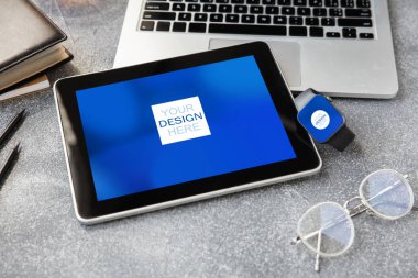 Reklam için kopyalama alanı olan aygıtlar veya aygıtlar - modelleme, dijital konsept