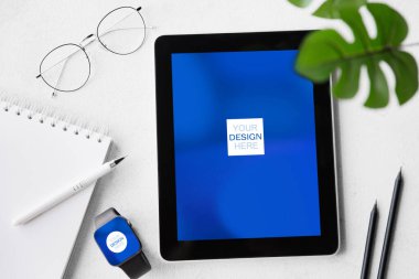 Reklam için kopyalama alanı olan aygıtlar veya aygıtlar - modelleme, dijital konsept