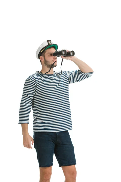 Marinheiro masculino caucasiano em uniforme isolado em fundo estúdio branco — Fotografia de Stock