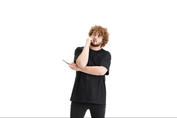 Peluquería con estilo, barbero aislado sobre fondo blanco estudio — Foto de Stock