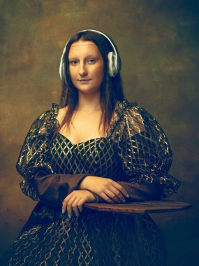 Siyah arka planda Mona Lisa gibi genç bir kadın. Retro biçimi, dönemin karşılaştırması.