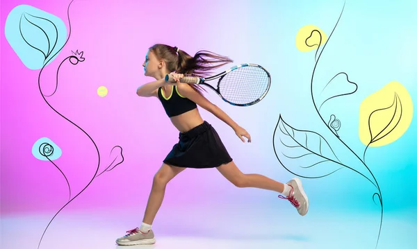 穿着黑色运动鞋的网球小女孩在现代插图背景下被隔离了. — 图库照片