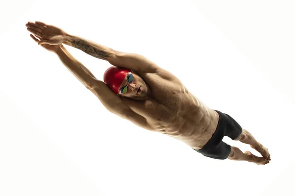 Kafkas profesyonel sporcu, yüzücü eğitimi beyaz stüdyo arka planında izole edilmiş. — Stok fotoğraf