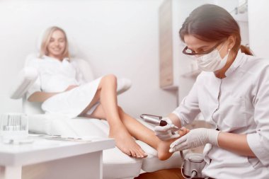 Mutlu müşteri için öğütme yordam yapmadan Ppodiatrist.