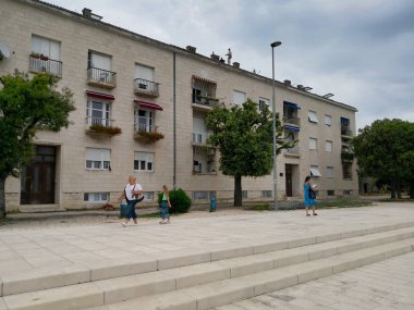 Adriyatik'te Hırvat sanat eseri nesnesi.