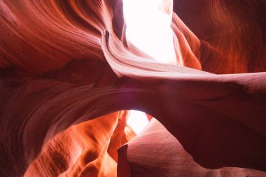 Portakal ünlü antilop Kanyonu içinde güzel rock dalgalar ile Arizona