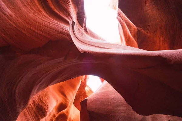 Portakal ünlü antilop Kanyonu içinde güzel rock dalgalar ile Arizona