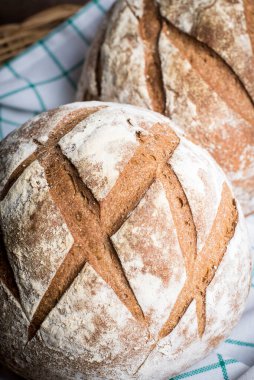 organik zanaatkar kahverengi ekmek