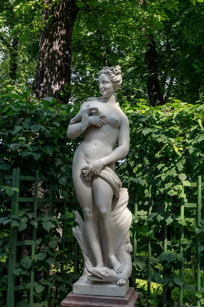 Yaz Bahçesi Heykeli Şehvet Alegorisi Anlaşıldı Petersburg Rusya Daki Eski — Stok fotoğraf
