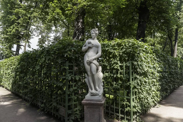 Socha Letní Zahrady Allegory Voluptuousness Rozumím Starý Veřejný Park Letní — Stock fotografie